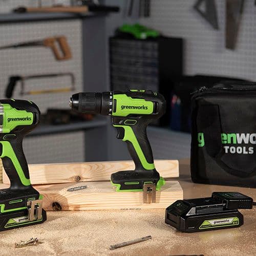 24V wiertarko-wkrętarka GD24DD60K2 Greenworks zestaw ładowarka + aku 2Ah + futerał miękki